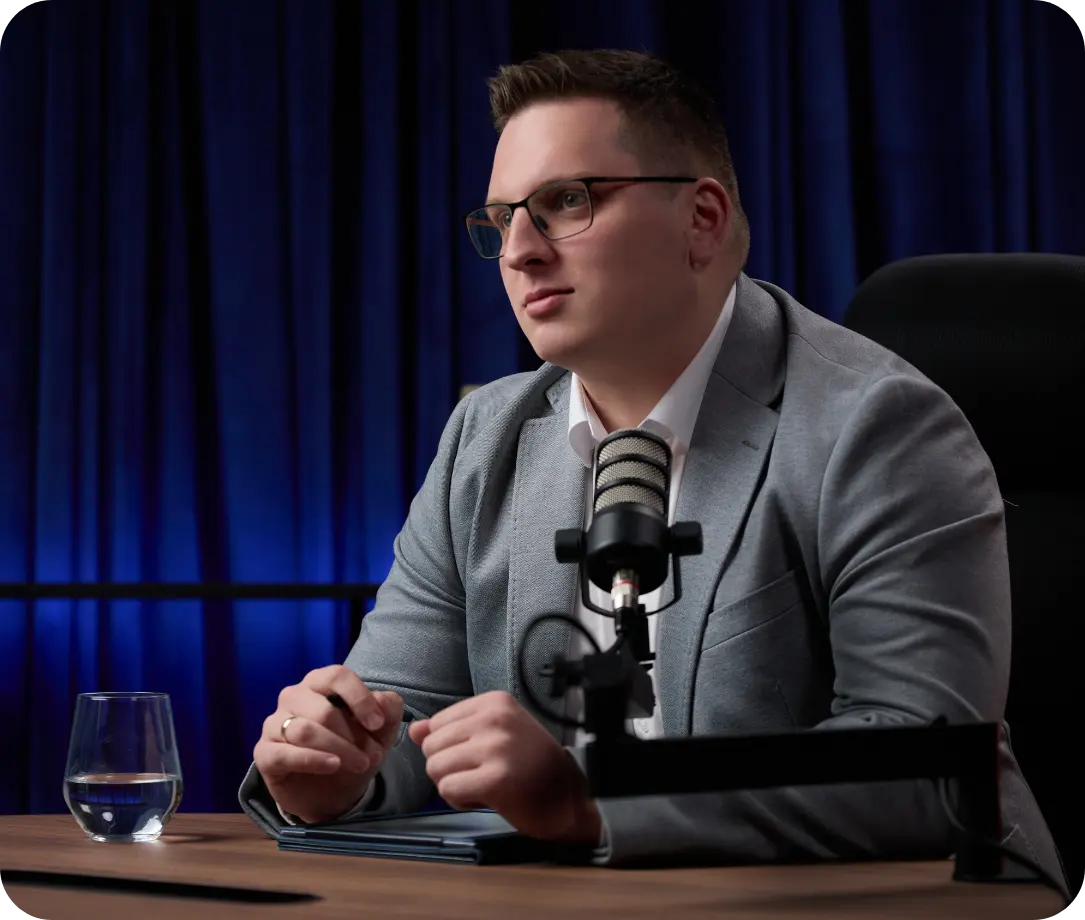 Grzegorz Tabor w studiu podcastu IT i Biznes